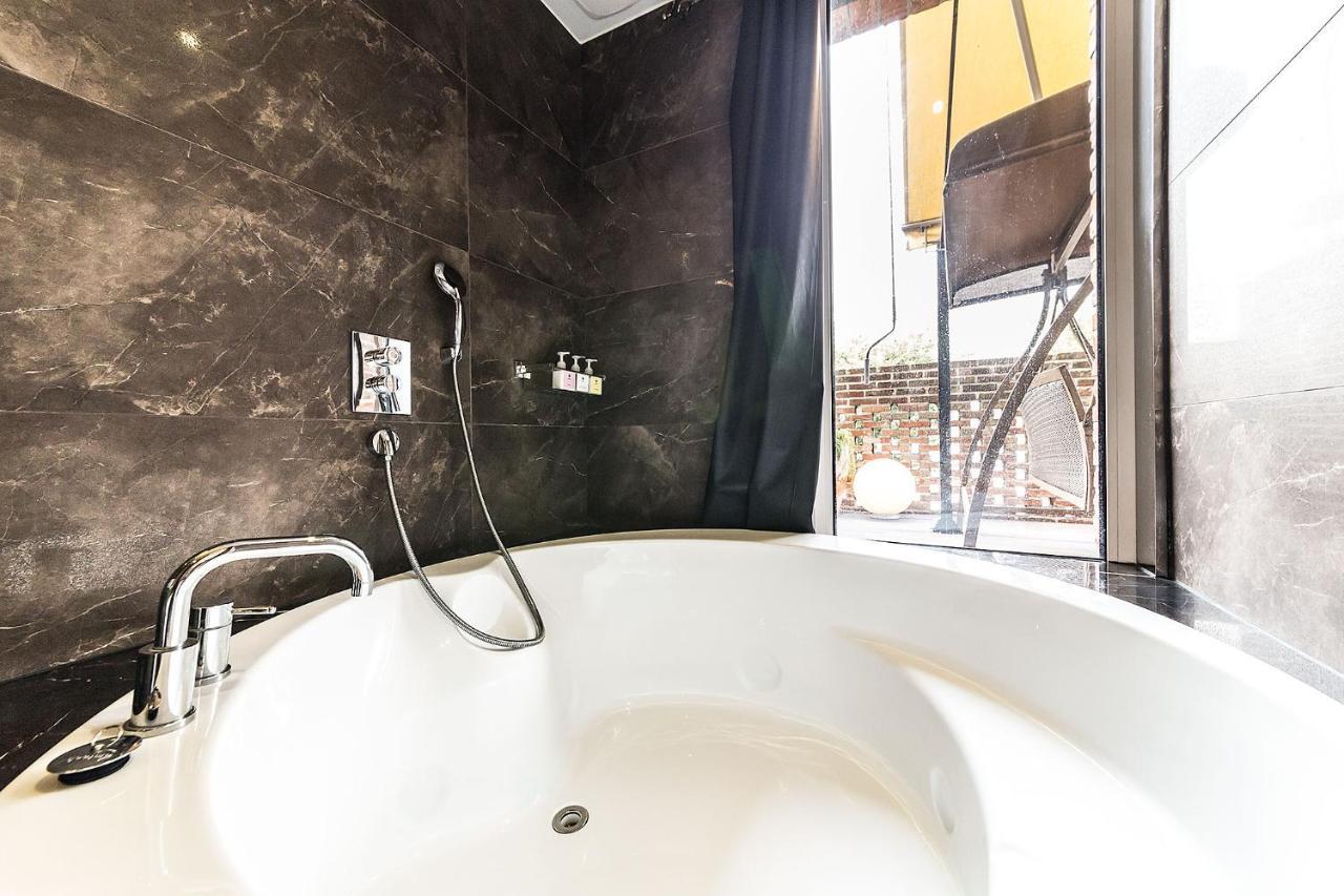 Roseto Hotel Pocheon Bagian luar foto