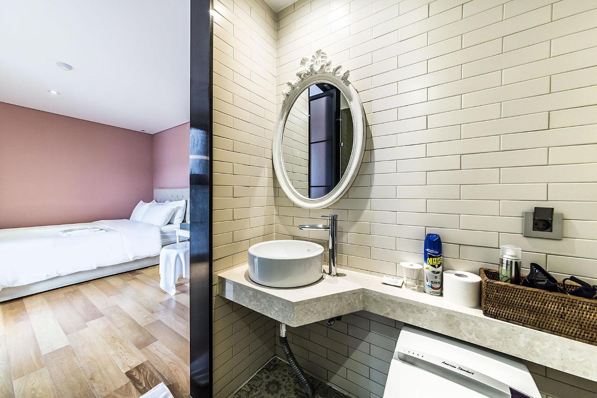 Roseto Hotel Pocheon Bagian luar foto